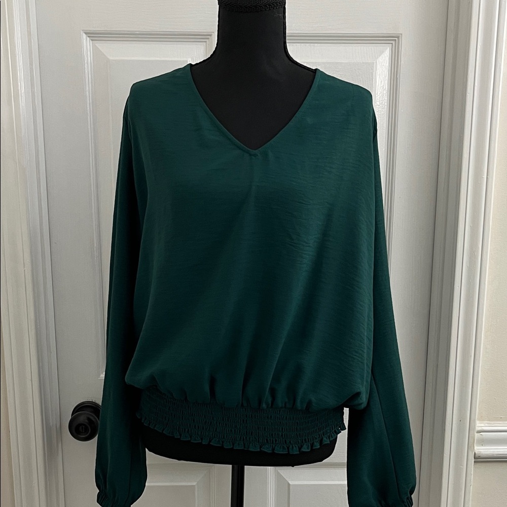 Nine Britton Emerald V-Neck Blouse NWT